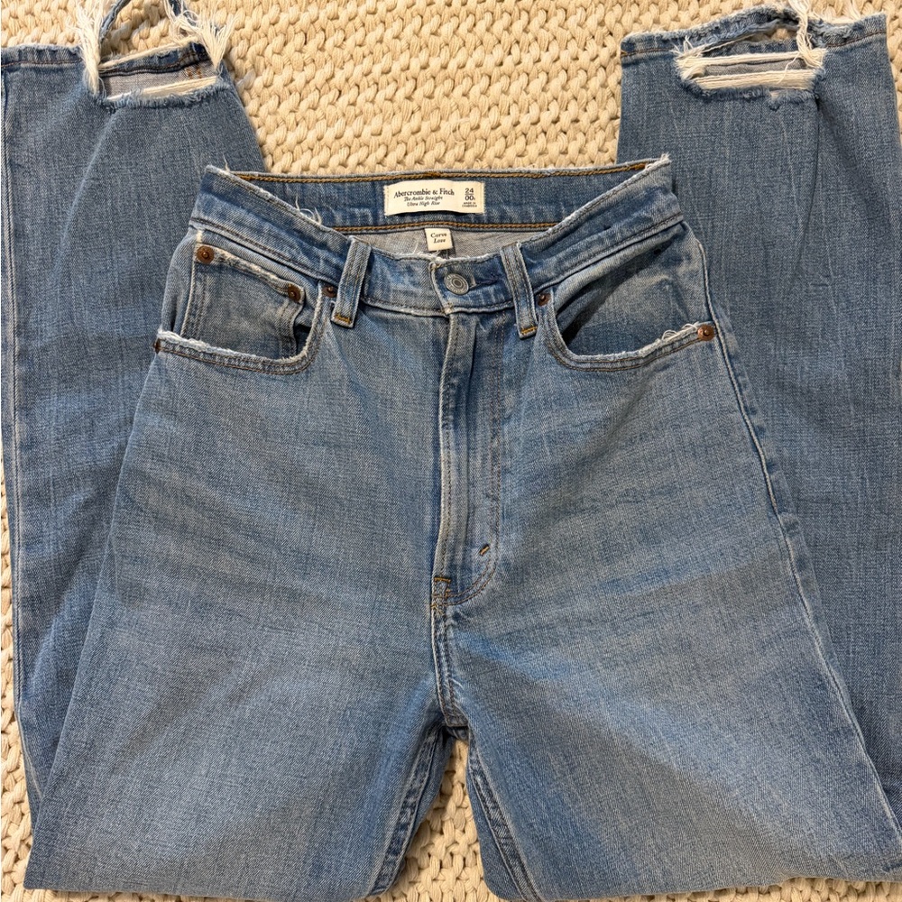 Abercrombie & Fitch Light Wash High-Rise Straight Jeans